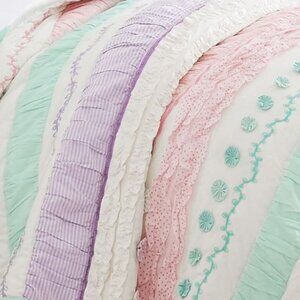 Pottery Barn Kids Bailey Ruffle Quilt | White w/ Pastel Accents | TWIN